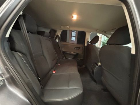 Used 2023 Nissan Rogue S FWD image 11
