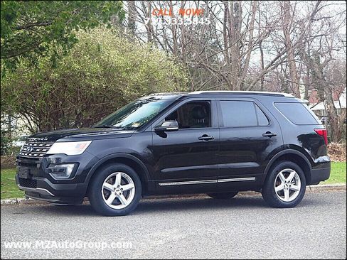 Used 2016 Ford Explorer XLT w/ Equipment Group 202A image 1