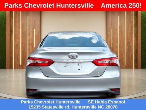 Used 2018 Toyota Camry LE FWD image 29