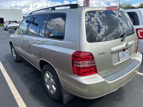 Used 2001 Toyota Highlander 2WD image 3