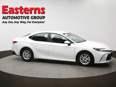 Used 2025 Toyota Camry LE FWD image 47
