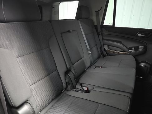 Used 2019 Chevrolet Tahoe LS AWD/4WD image 17