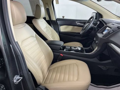 Used 2020 Ford Edge SEL w/ Convenience Package AWD/4WD image 6