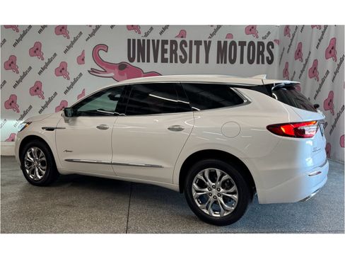 Used 2021 Buick Enclave Avenir w/ Avenir Technology Package FWD image 13