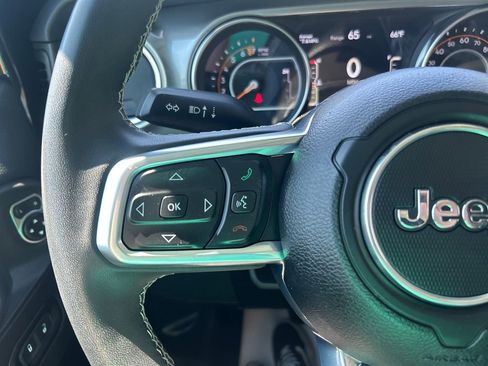 Used 2023 Jeep Gladiator Overland w/ Dual Top Group AWD/4WD image 21