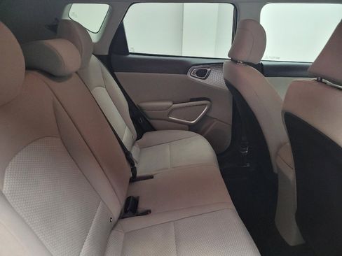 Used 2020 Kia Soul LX FWD image 19