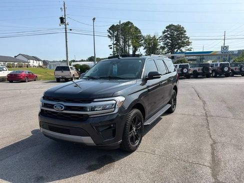 Used 2023 Ford Expedition XLT RWD image 7