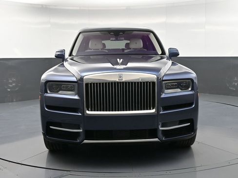Certified 2024 Rolls-Royce Cullinan AWD/4WD image 11