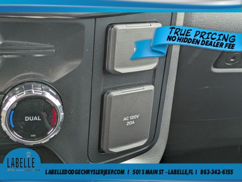 Used 2025 Ford F150 Platinum AWD/4WD image 30