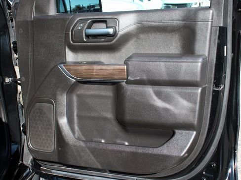Used 2021 Chevrolet Silverado 1500 LT Trail Boss w/ Bed Protection Package AWD/4WD image 37
