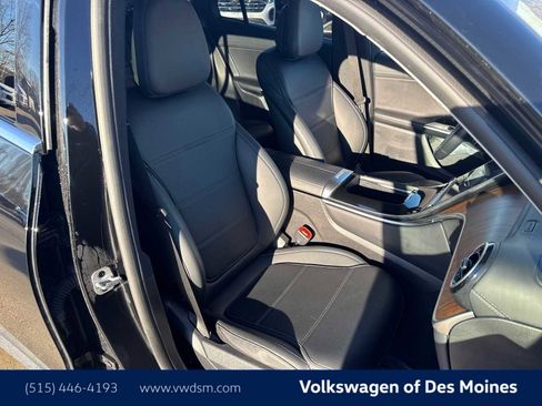 Used 2024 Mercedes-Benz GLC 300 GLC 300 image 14