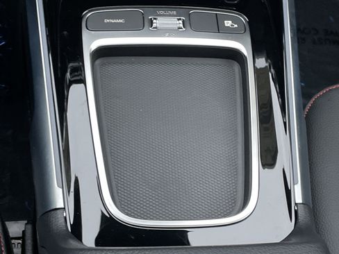 New 2026 Mercedes-Benz GLB 35 AMG 4MATIC image 31
