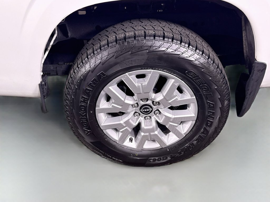 Certified 2023 Nissan Frontier SV w/ Tow Package AWD/4WD image 33