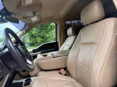 Used 2018 Ford F350 Lariat w/ Lariat Ultimate Package AWD/4WD image 13