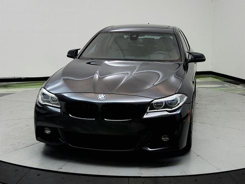 Used 2014 BMW 550i xDrive Sedan AWD/4WD image 2