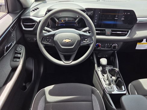 New 2026 Chevrolet TrailBlazer LS w/ LS Convenience Package FWD image 17