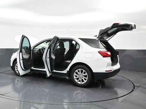 Used 2020 Chevrolet Equinox LS FWD image 28