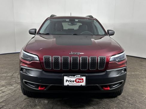 Used 2019 Jeep Cherokee Trailhawk w/ Cold Weather Group AWD/4WD image 2