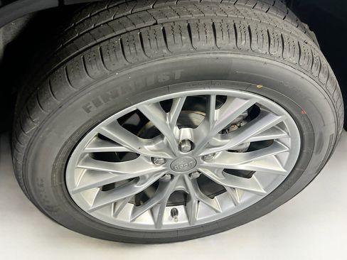 Used 2022 Jeep Grand Cherokee Summit w/ Adv Protech Group IV image 33