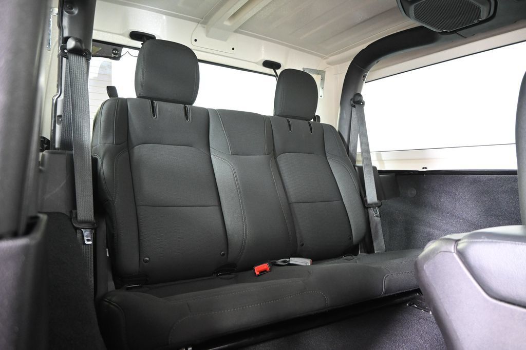 Used 2020 Jeep Wrangler Sport AWD/4WD image 15