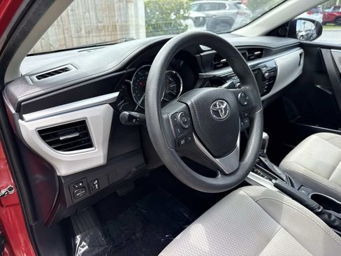 Used 2014 Toyota Corolla LE FWD image 23