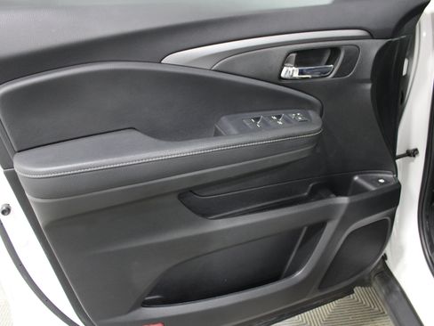 Used 2024 Honda Ridgeline Sport image 5