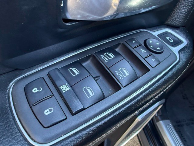 Used 2022 RAM 2500 Laramie w/ Night Edition AWD/4WD image 17