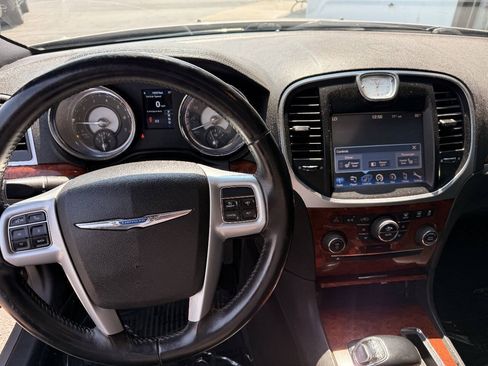 Used 2014 Chrysler 300 Touring w/ Quick Order Package 22F RWD image 10