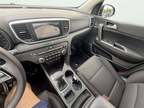 Used 2020 Kia Sportage LX w/ LX Popular Package AWD/4WD image 19
