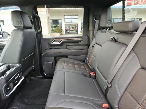 Used 2024 Chevrolet Silverado 3500 High Country image 9