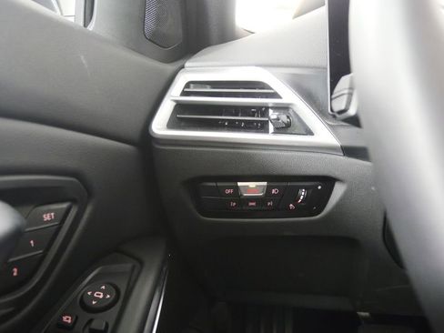 Used 2025 BMW 330i Sedan image 21