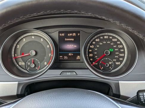 Used 2018 Volkswagen Atlas SE FWD image 30