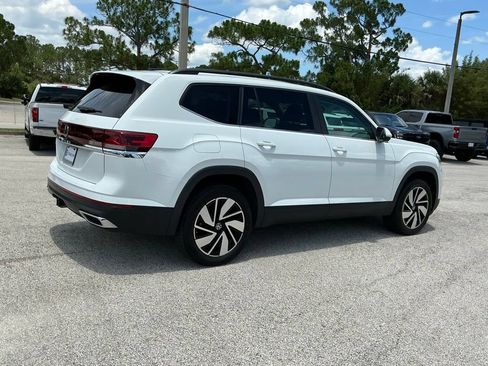 Used 2024 Volkswagen Atlas SE FWD image 13
