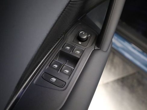 New 2026 Volkswagen Tiguan SE AWD/4WD image 10