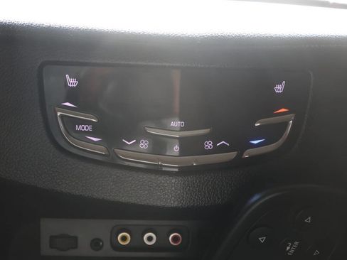 Used 2016 Cadillac Escalade ESV Premium image 23