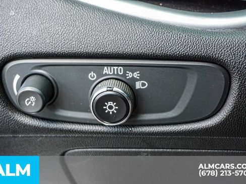 Used 2022 Chevrolet Malibu LS FWD image 45