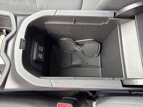 Used 2024 Toyota RAV4 XLE image 24