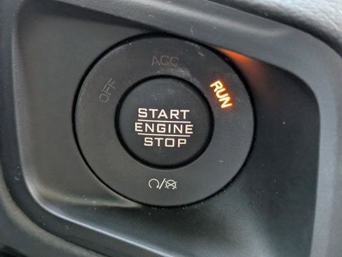 Used 2025 Jeep Wrangler Sahara w/ Safety Group image 32