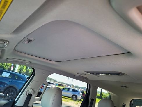 Used 2020 Kia Telluride S FWD image 12