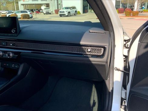 Used 2024 Honda Civic Sport image 18