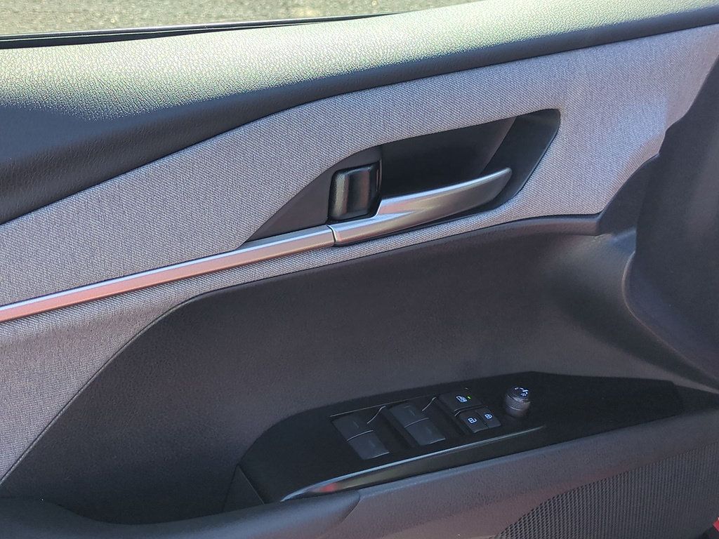 Used 2026 Toyota Camry LE FWD image 13