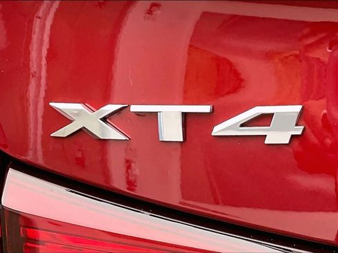 Used 2019 Cadillac XT4 Luxury image 32