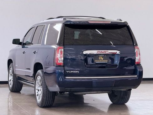 Used 2019 GMC Yukon Denali AWD/4WD image 5