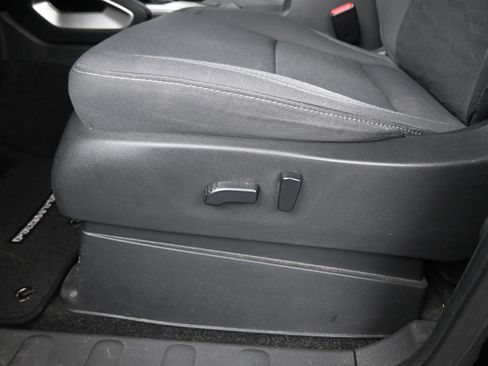 Certified 2022 Nissan Frontier SV w/ Technology Package image 11