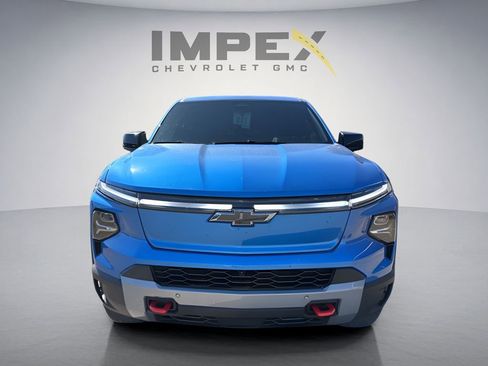 Used 2026 Chevrolet Silverado EV Trail Boss AWD/4WD image 6