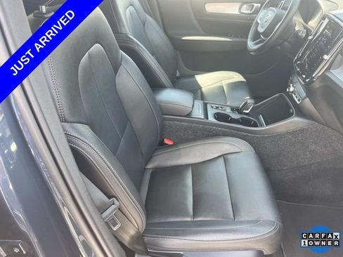 Used 2021 Volvo XC40 T5 Momentum w/ Premium Package AWD/4WD image 23
