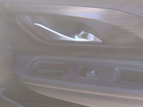 Used 2022 GMC Terrain SLE w/ Driver Convenience Package image 32