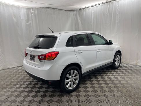 Used 2015 Mitsubishi Outlander Sport ES image 3