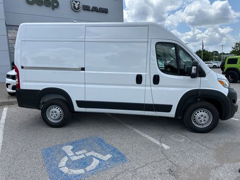 New 2025 RAM ProMaster 2500 w/ Convenience Group image 36