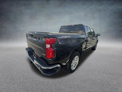 Used 2023 Chevrolet Silverado 1500 LTZ AWD/4WD image 6
